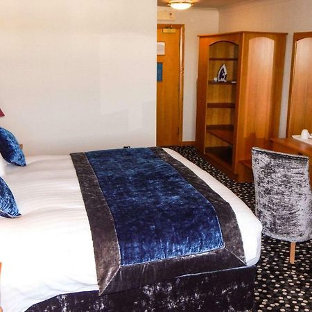 Clarion Collection Hotel Belfast Loughshore キャリクファーガス エクステリア 写真