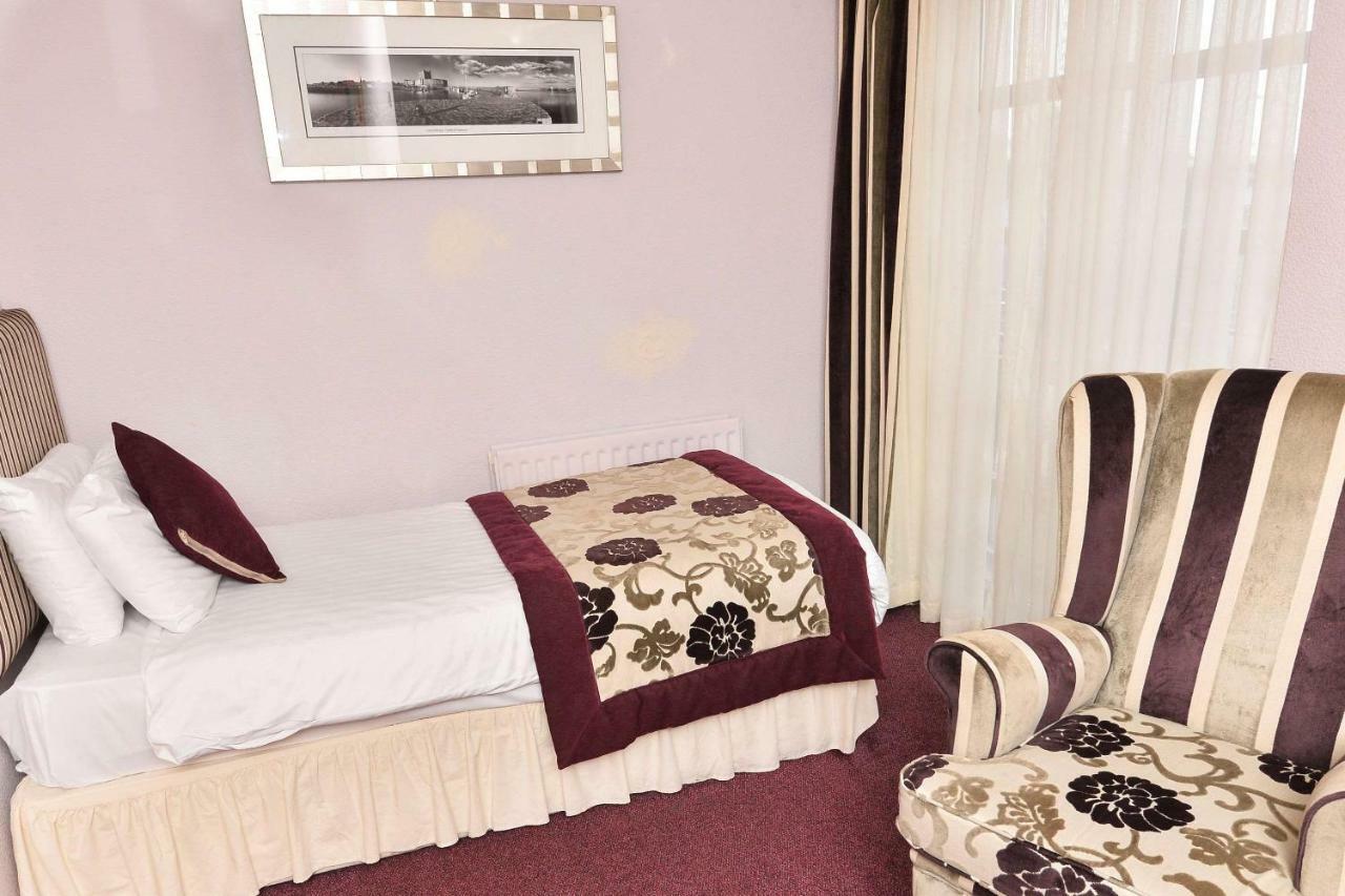 Clarion Collection Hotel Belfast Loughshore キャリクファーガス エクステリア 写真