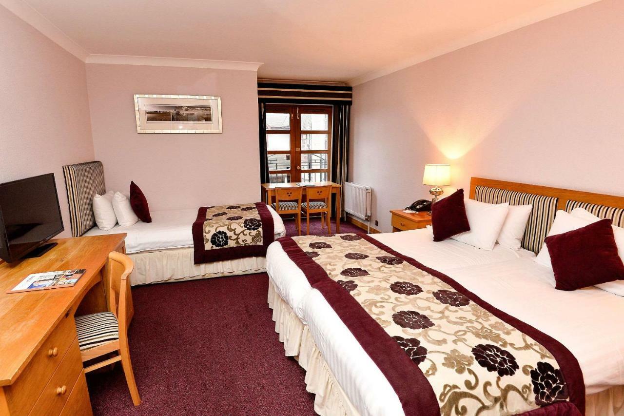 Clarion Collection Hotel Belfast Loughshore キャリクファーガス エクステリア 写真